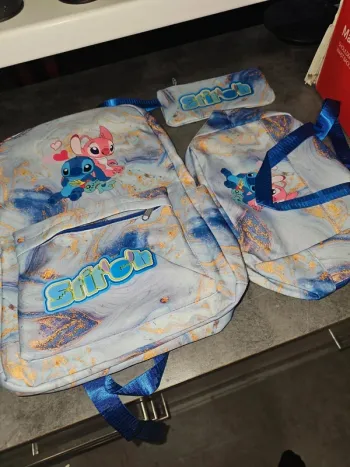 [NEUF] Sac à dos Stitch, sacoche et trousse jleus