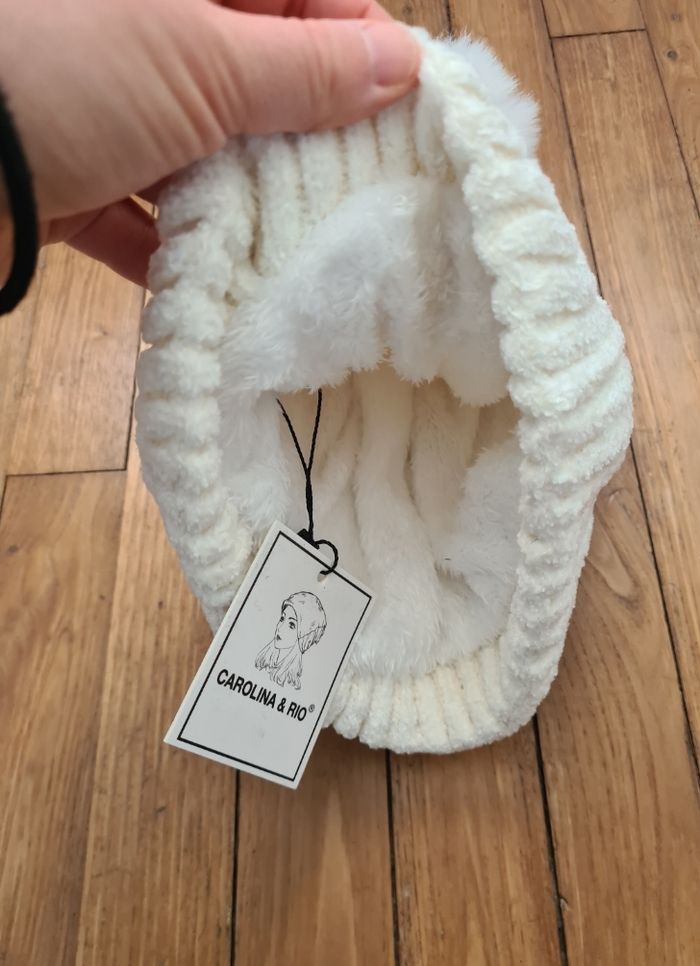 ❄️ Bonnet crème à pompon Neuf - photo numéro 3