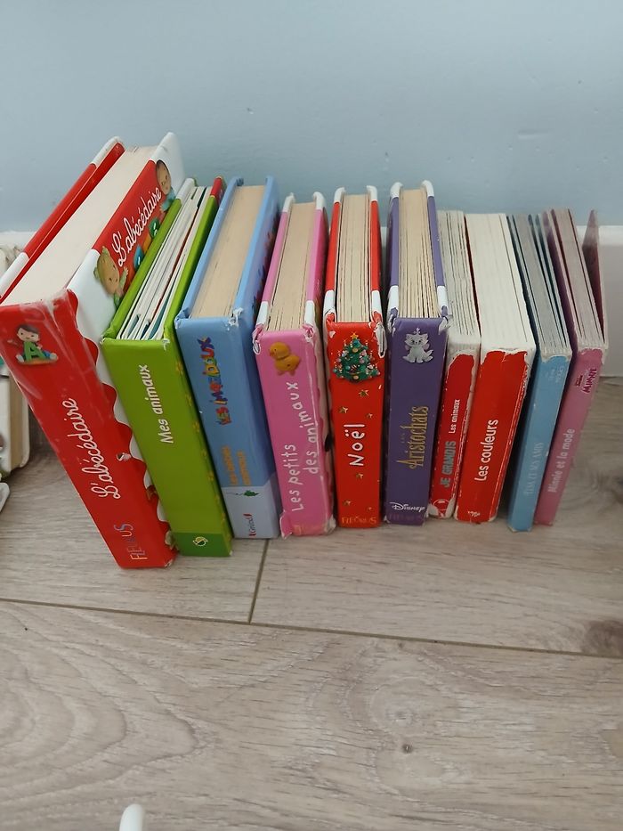 Lotb de 16 livre bébé avec état différents - photo numéro 3