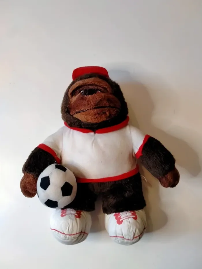Peluche gorille footballeur  Marque Van Dee Walle - photo numéro 4