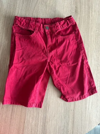Bermuda rouge foncé Kiabi