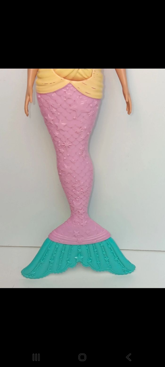 Poupée mattel barbie Dreamtopia Princesse des neiges princesse flocons 
Poupée et ensemble compris - photo numéro 3