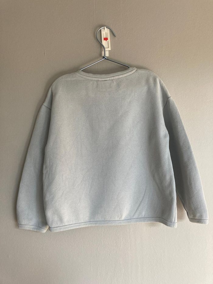 Sweat fille 6 ans (116 cm) Zara – Bleu ciel, papillons en sequins, très bon état - photo numéro 4