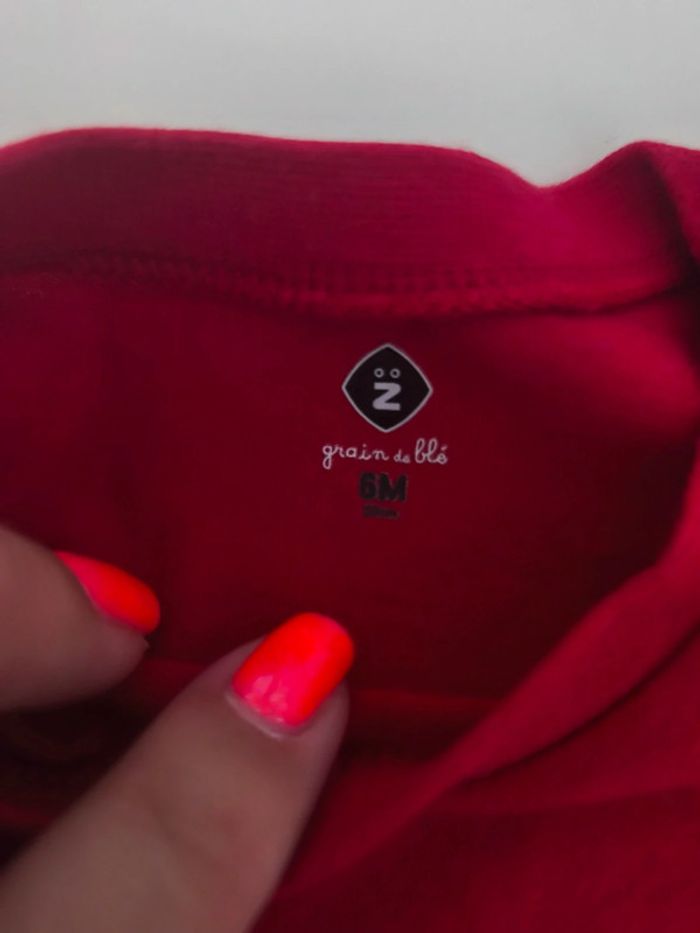 Short gris et tee shirt rouge rayé marinière - photo numéro 4