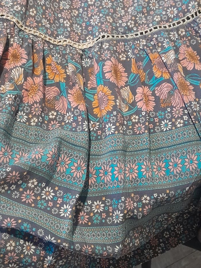 Jolie robe longue fleurie - photo numéro 6