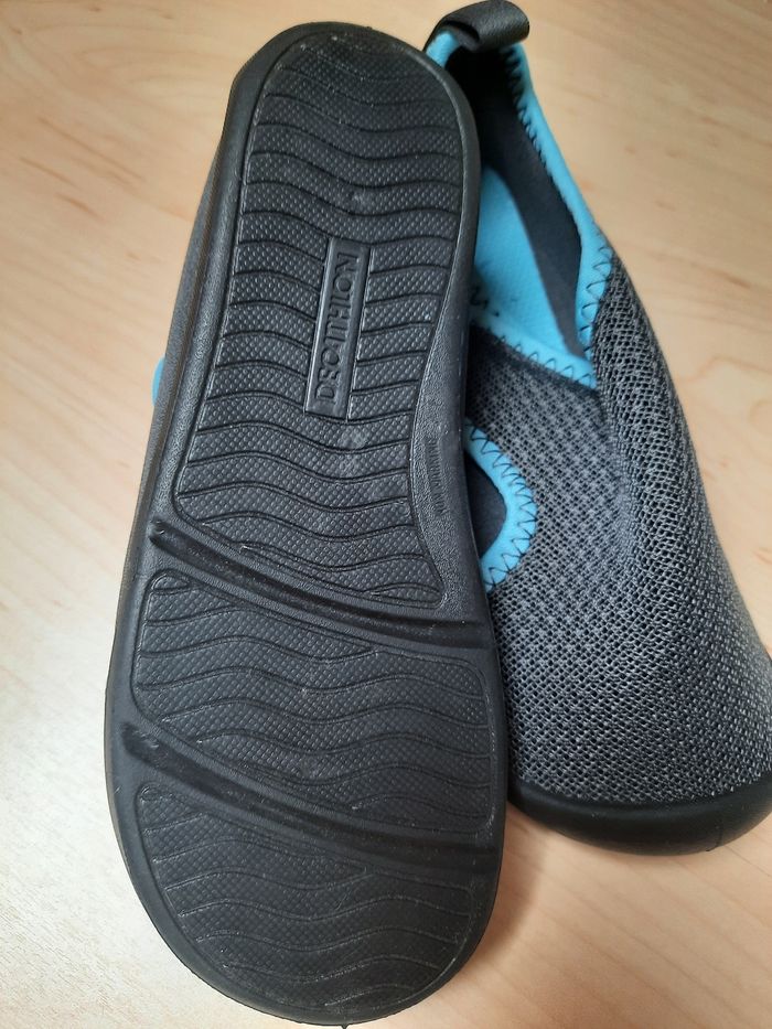 Chaussons de gym Decathlon. Pointure 30 - photo numéro 2