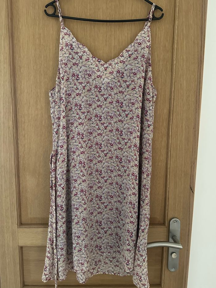 Robe femme à fleurs - photo numéro 2