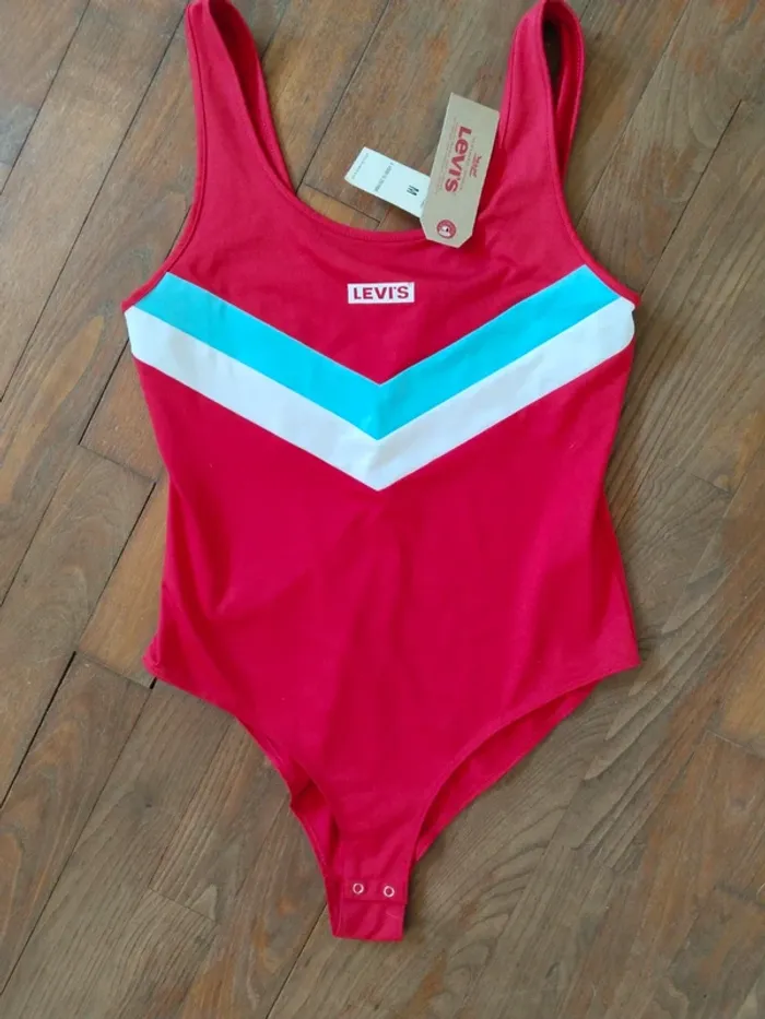 Superbe body de marque Levi's pour femme taille M 38