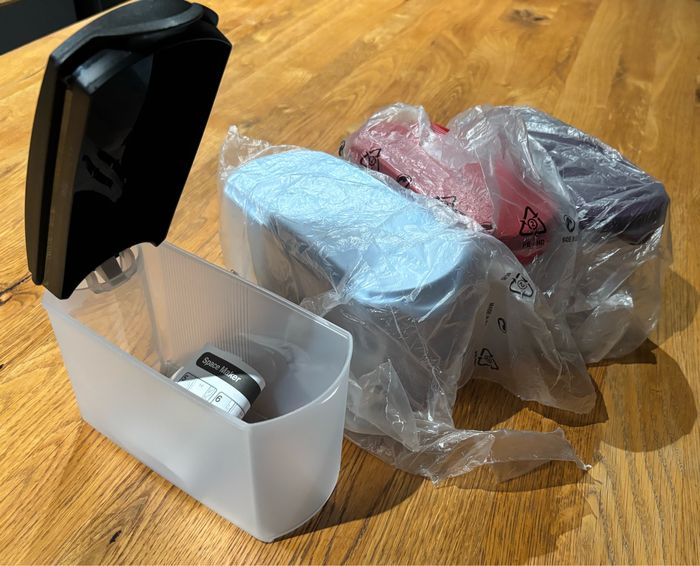 Boîte modulaire pop 1l au choix rouge / bleu / noire / violette  Tupperware