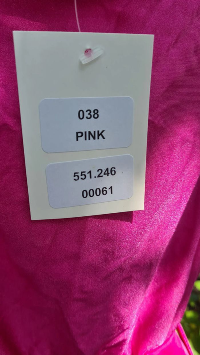 Robe de bain Rose "barbiecore" neuve - photo numéro 5