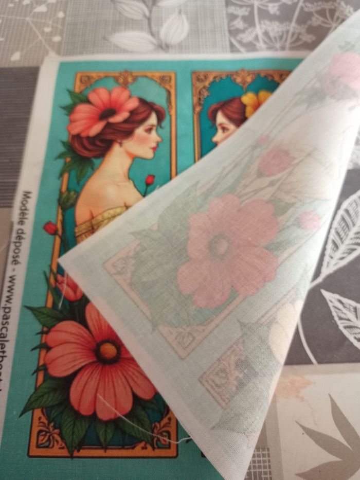 Coupon à coudre Femmes aux Gerberas - photo numéro 5