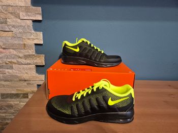 Nike air max invigor pointure 34