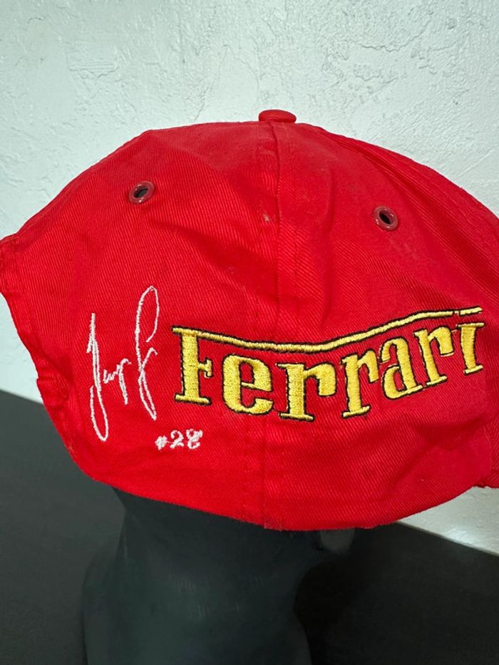 Casquette Ferrari x Marlboro - photo numéro 8