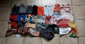 Lot 27 vêtements 12 mois garçon