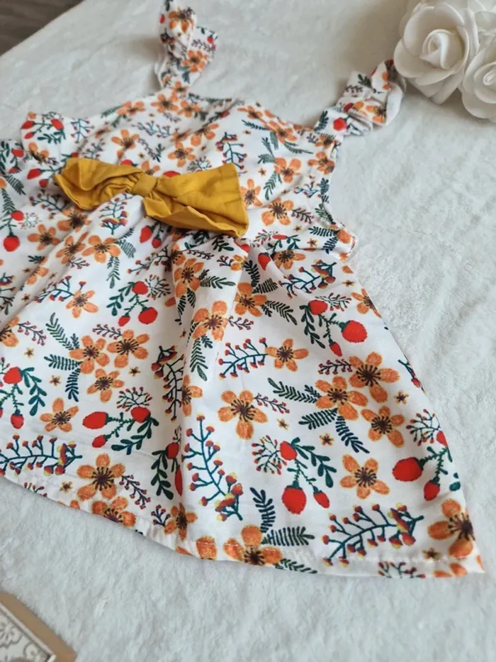 🌼 Tshirt a bretelle fleurie bébé 3/4ans🌼 - photo numéro 3