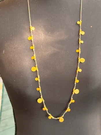Collier sautoir cordons tresses grigris pampilles médailles acier inoxydable or habaha Paris