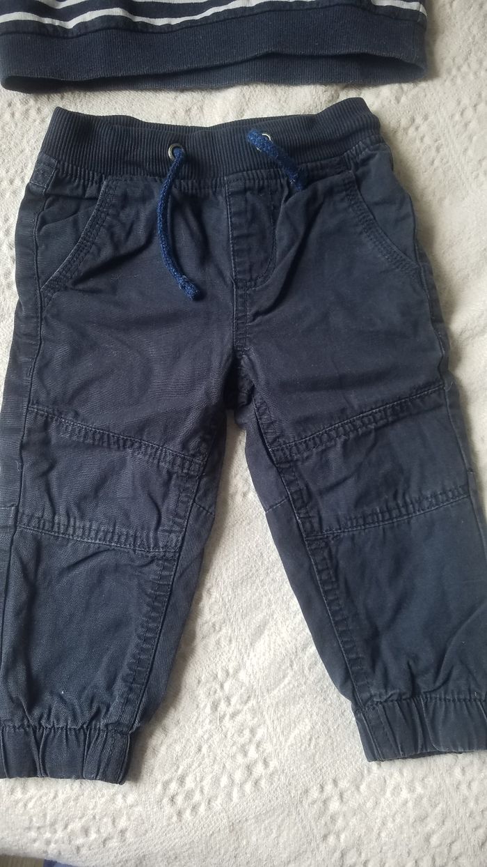 Lot pantalon pull 18 24mois - photo numéro 2