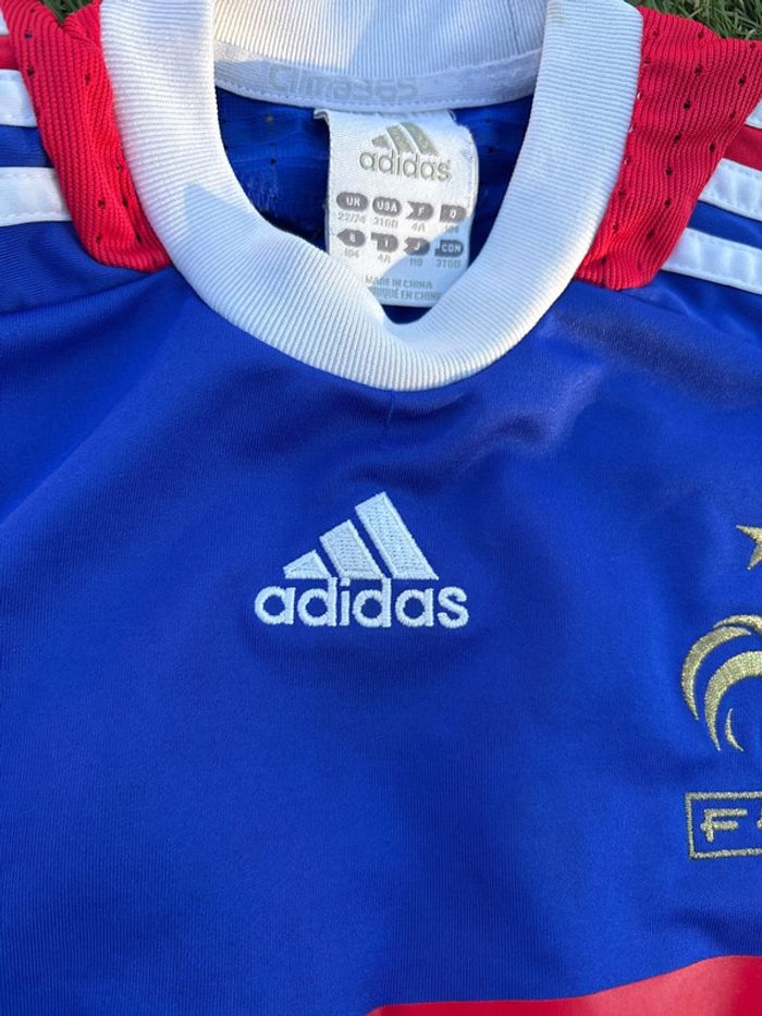 2 tee shirt Adidas en 4 ans - photo numéro 6