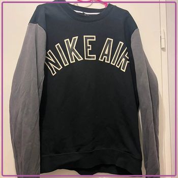 Pull Nike air taille s en excellent état