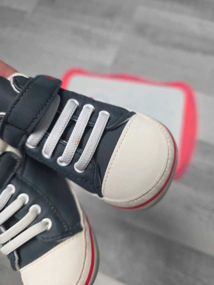 Chaussure bébé taille 20 - photo numéro 3