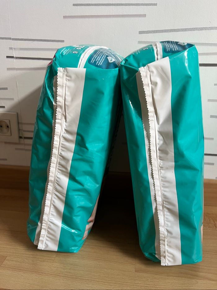 Couche Pampers Baby-dry taille 4 9-14kg 43 couches Neuf - photo numéro 4