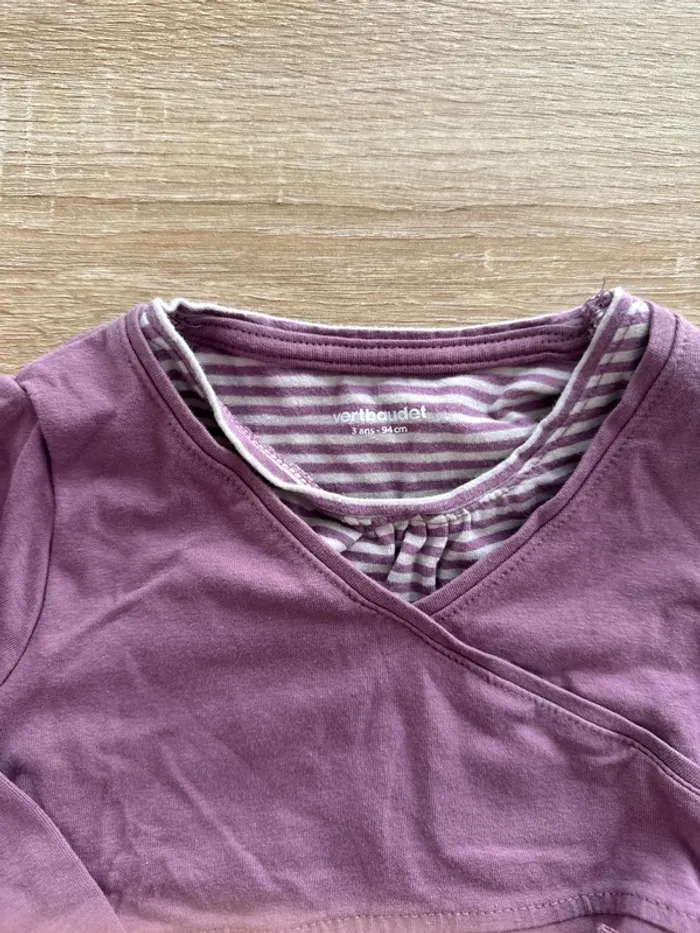 Vend t-shirt manches longues taille 3 ans marque vertbaudet très bonne état - photo numéro 3