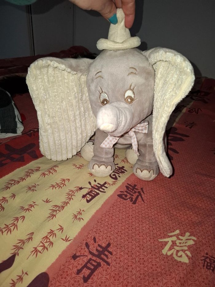 Peluche dumbo