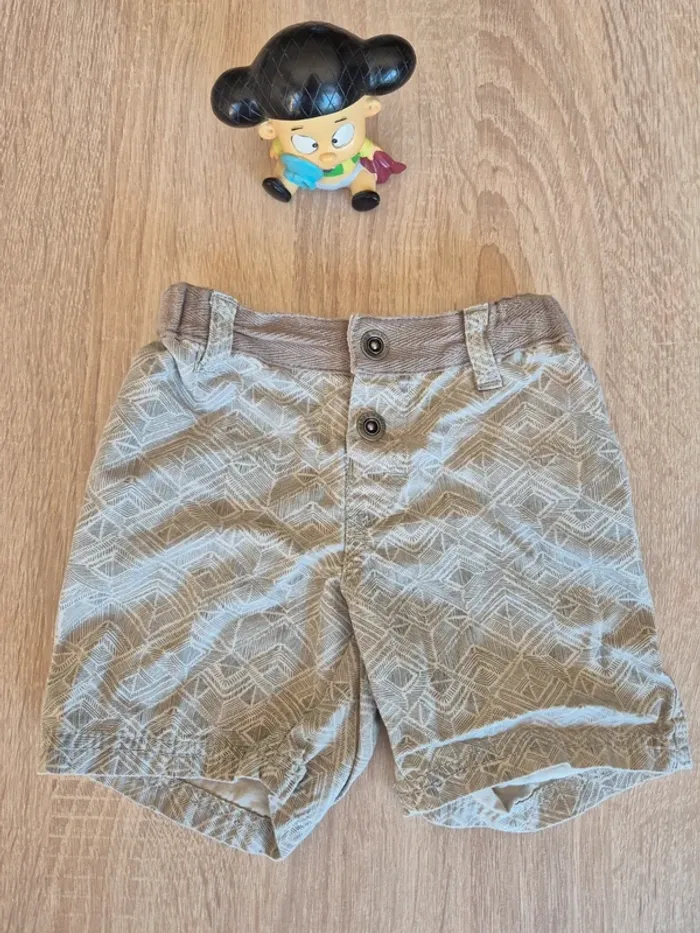 Short beige 12 mois - photo numéro 2