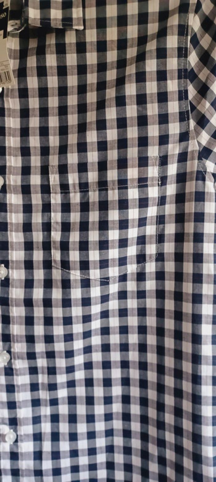Chemise homme à carreaux manches courtes, bleu marine et blanche, taille M, neuve avec étiquette 🏷. - photo numéro 4