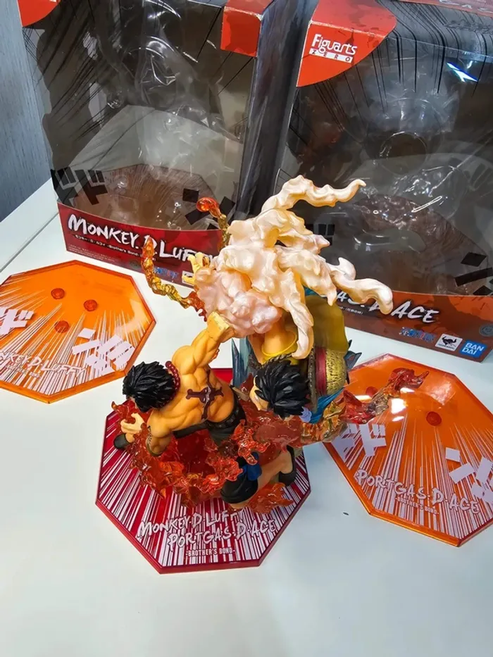 One Piece Figurine Figuarts ZERO Monkey D. Luffy Brother's Bond 19cm - photo numéro 4