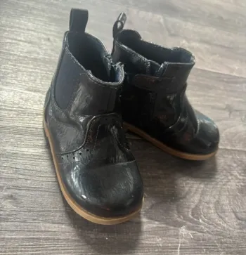 Bottines brillante bébé 22