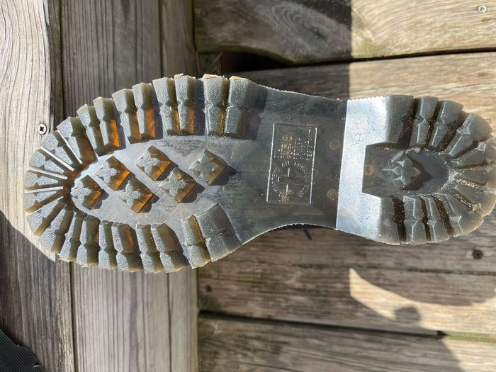 Chaussure Dr. Martens plate forme noir verni - photo numéro 7