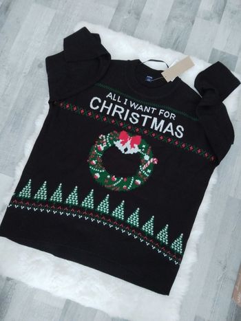 Pull Noël ,kiabi neuf avec étiquettes,taille L