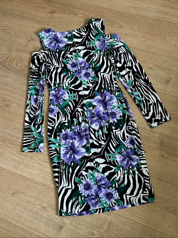 Robe imprimée avec épaules dénudées Bodyflirt taille 36/38 comme neuve - photo numéro 8