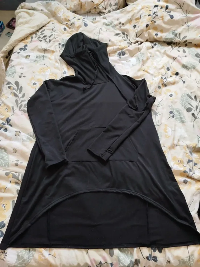 Robe à capuche