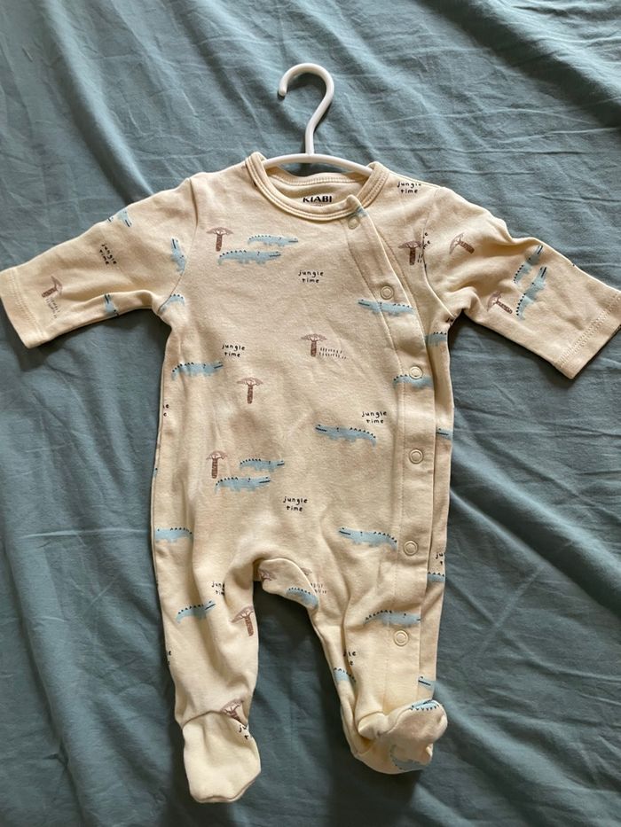 Lot pyjama 1 mois - photo numéro 7