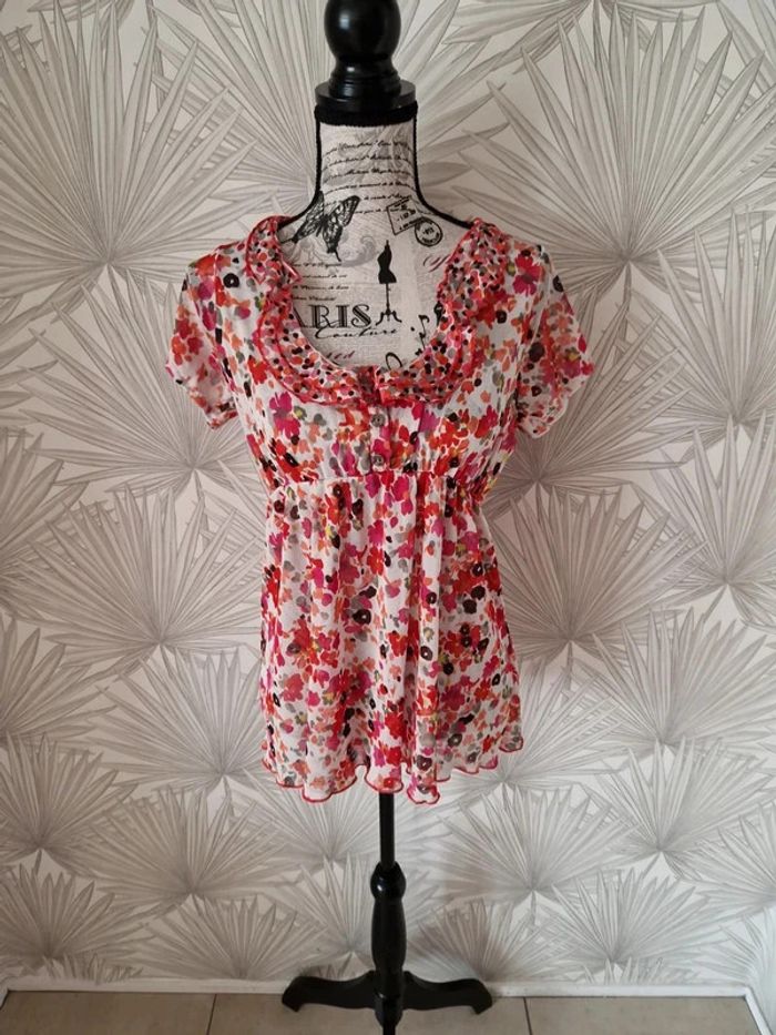 Jolie blouse manches courtes taille 36