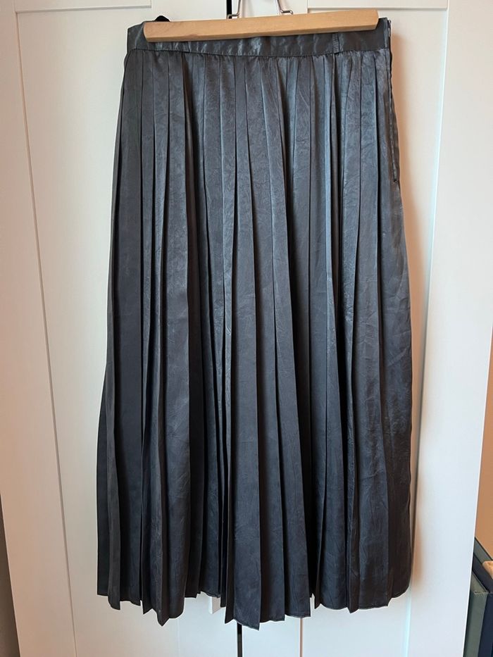 Jupe plissée Gerry Weber taille 38 grise