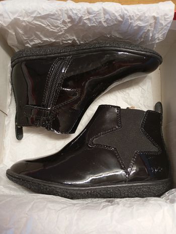 Kickers neuves pour fille en taille 27