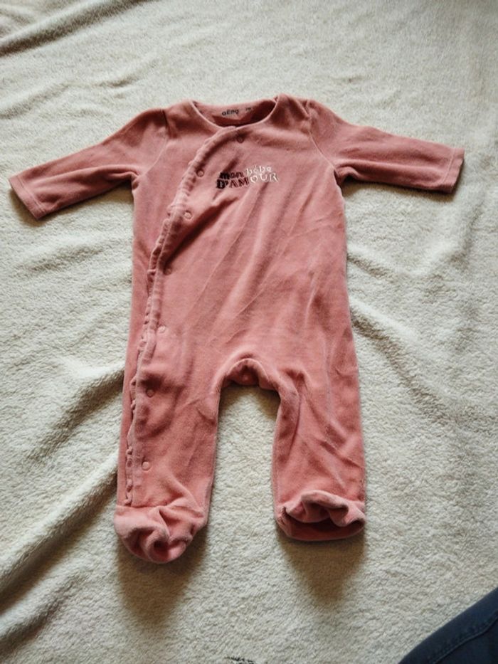 Lot de pyjamas - photo numéro 4
