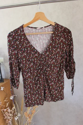 👚 Tshirt fleuri, camaieu 📌