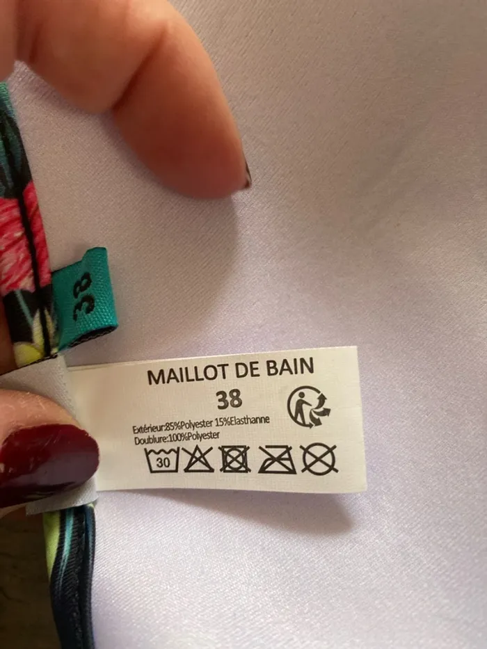 Maillot de bain 2 pièces neuf taille 38 - photo numéro 6