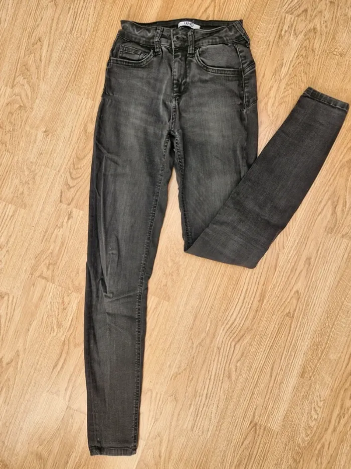 Jeans slim taille 26