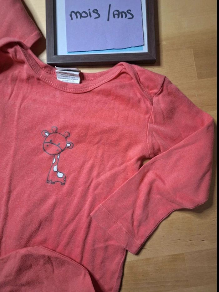 Bodies manches longues taille 24 mois marque basic très bon état - photo numéro 2