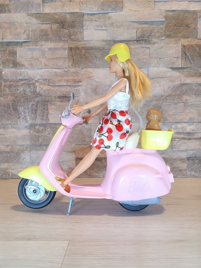BARBIE Scooter + Chien - photo numéro 3