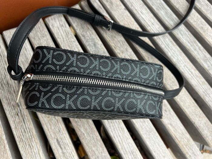 Sacoche Calvin Klein - photo numéro 2