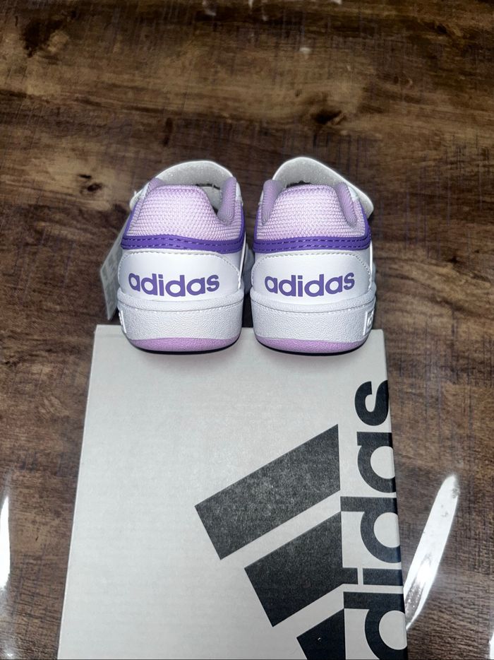 Baskets adidas neuf - photo numéro 4