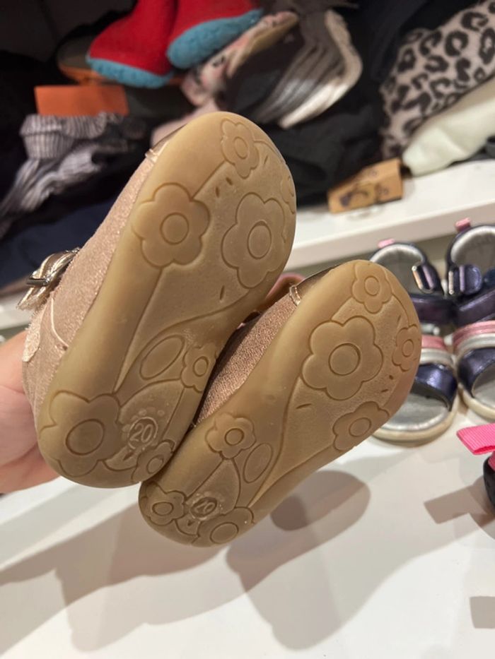 Lot chaussure taille 20 - photo numéro 9