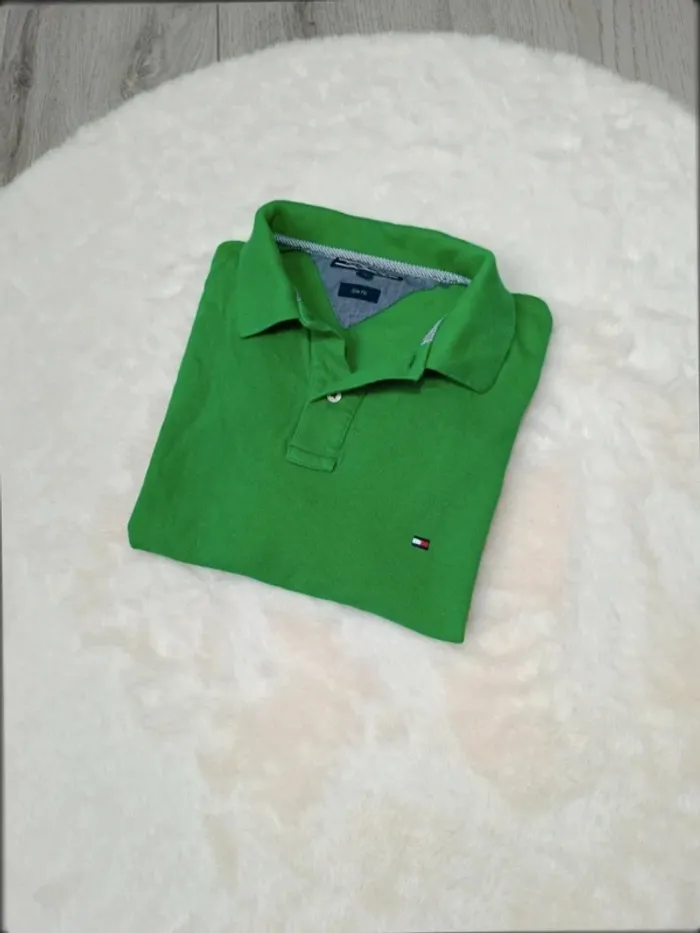 💚 Polo vert Tommy Hilfiger Slim Fit – Taille M 💚