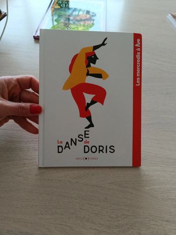 Livre la danse de Doris